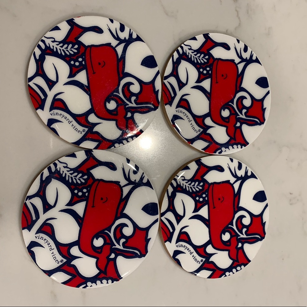 NEW Vineyard Vines 4-Piece Whale Coaster Set